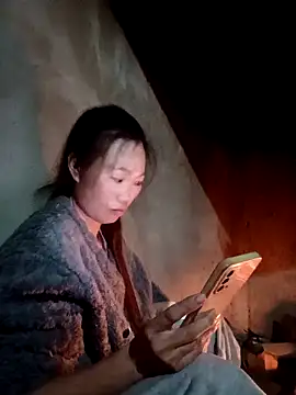 blonde_blg's cam snapshot