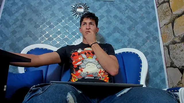 Ethan_Waalker's cam snapshot