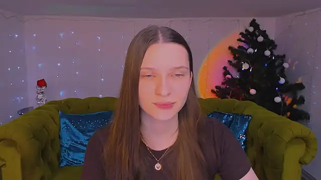 charming_berry's cam snapshot