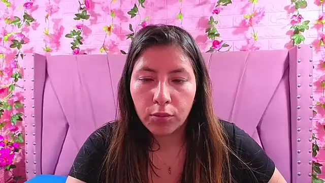 Alyy_Brown's cam snapshot