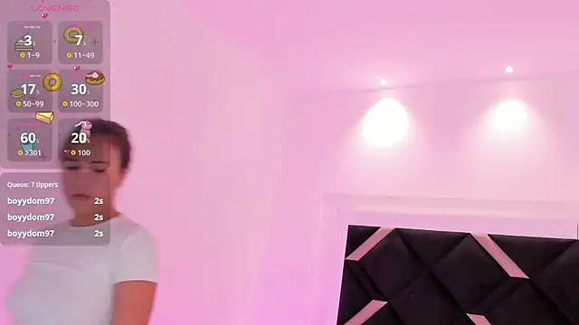 Lunara_Vall's cam snapshot