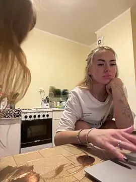 BettiVance's cam snapshot