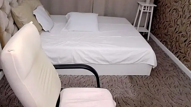 LadyLibely's cam snapshot