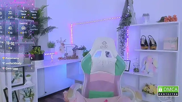 Erica__Alta's cam snapshot