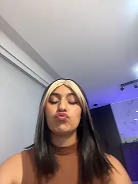 Maya_Rivers's cam snapshot