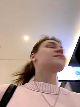 ValenciaShock live sex cam