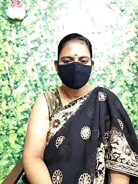 Queen-Neha's cam snapshot