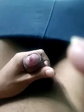 AloneDick's cam snapshot