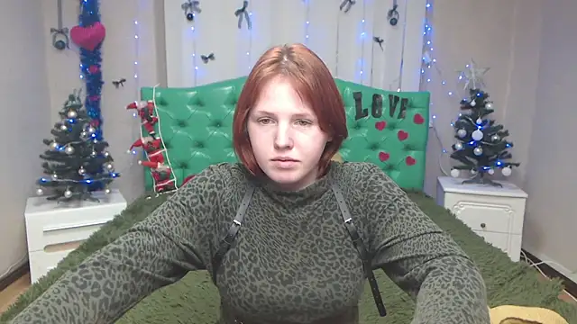 EvelinaRedfox's cam snapshot