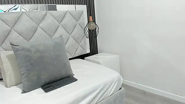 Chanel_hottest's cam snapshot