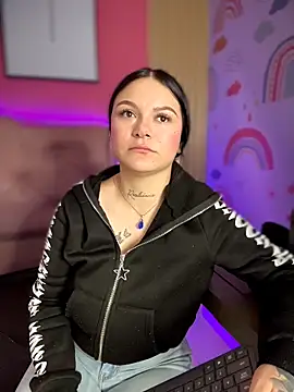 Megaan__More's cam snapshot