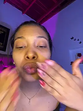 KarolRojas_22's cam snapshot