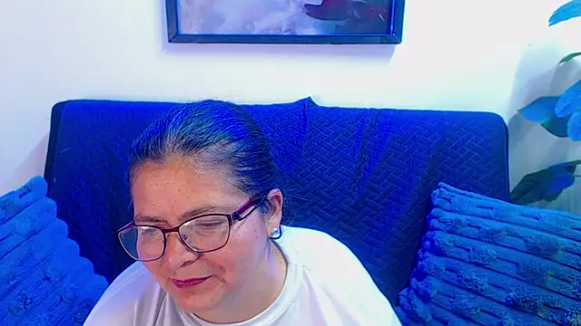 Linda_banks_'s cam snapshot