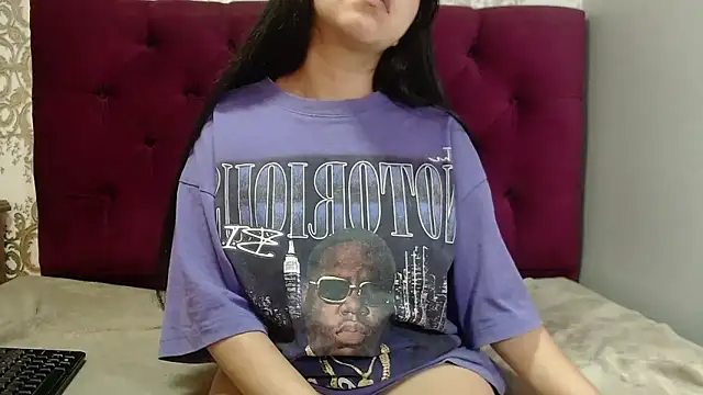 CarolineBrunx's cam snapshot