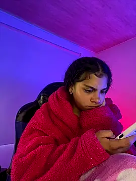 NINA_18_YEARS's cam snapshot