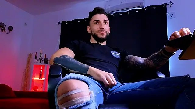 MightyAaron66's cam snapshot