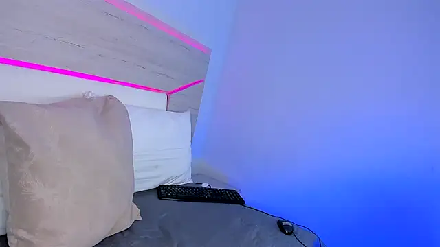 ZoeMorris's cam snapshot