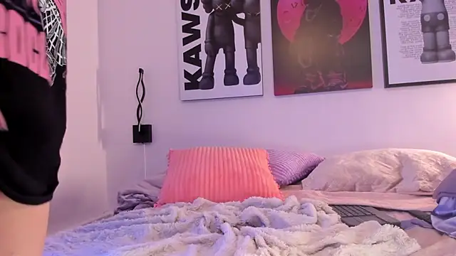 Hannahpage's cam snapshot