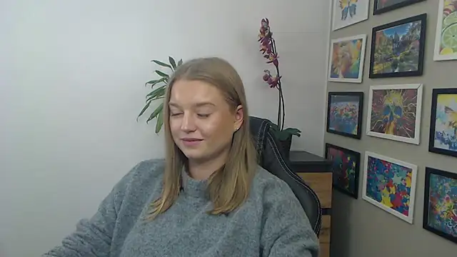 Mysteryerica's cam snapshot