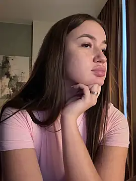 MayaGlow's cam snapshot