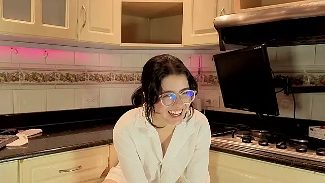 LiLLiAnderson's cam snapshot