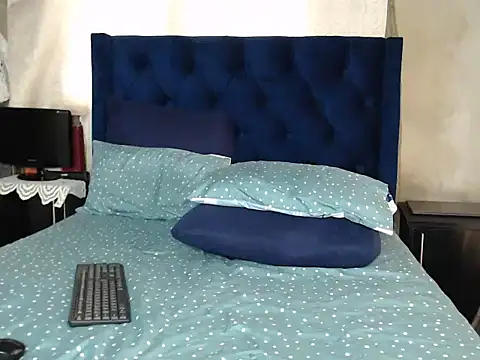 QUEENMANDYY's cam snapshot