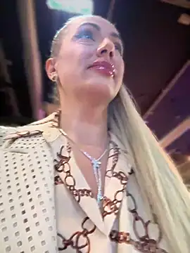 adya-aly's cam snapshot