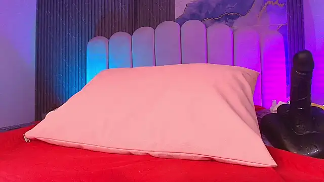 jones_maddy_'s cam snapshot