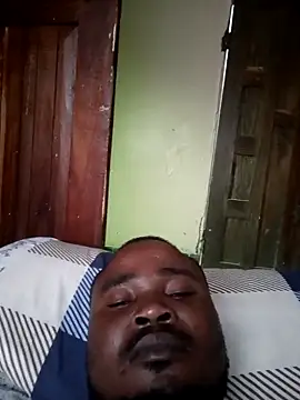 Fuckthemasseur's cam snapshot