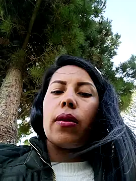 _andrea30 live sex cam