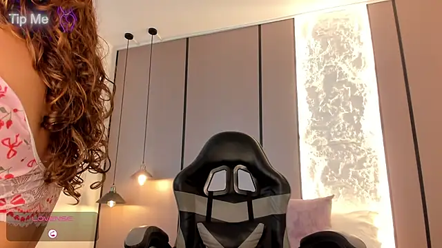 lilly_ass_'s cam snapshot