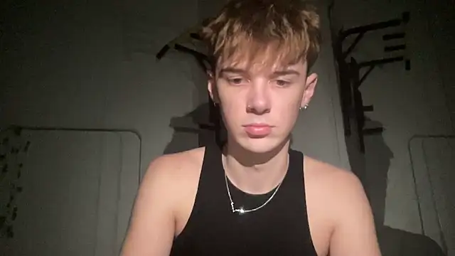 Milk_Guy live sex cam