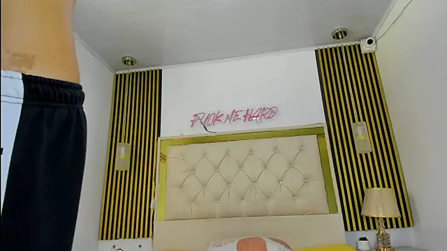 Foxx_king live sex cam