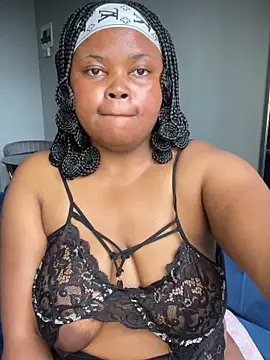 Curveysinaa's cam snapshot