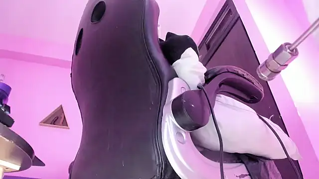 MATURE_WHOR33's cam snapshot