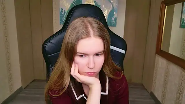 Alida_Brice's cam snapshot