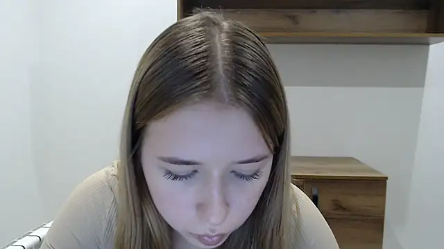 SweetBellaa_'s cam snapshot