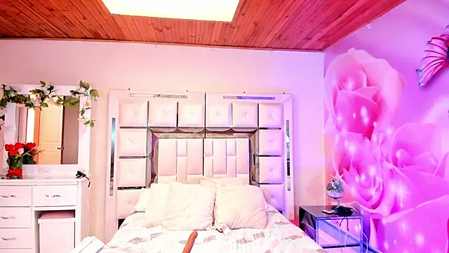 Yelena_mutiz's cam snapshot