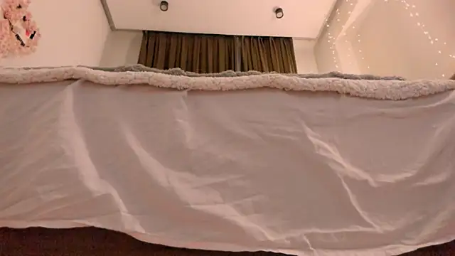 yuna_loon's cam snapshot