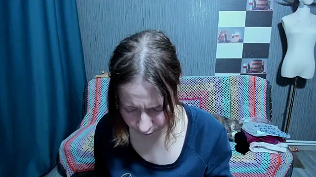 pa1e_pr1ncess's cam snapshot