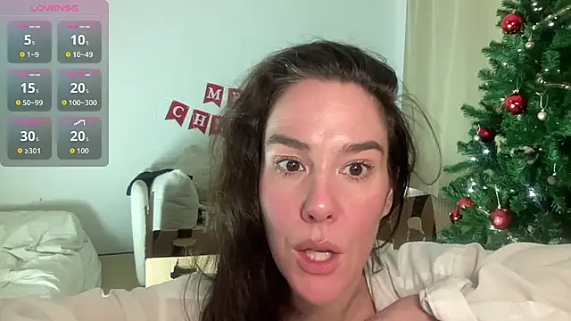 MilkyHoneyLullabies live sex cam