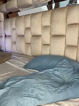 HotVoltage live sex cam