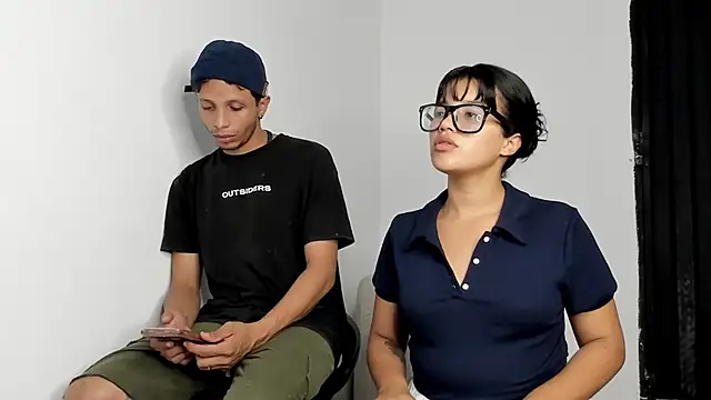 DamianandEva's cam snapshot