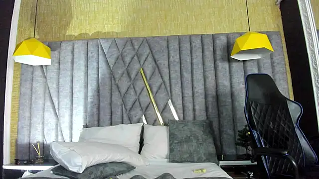 NicolaiKarav live sex cam