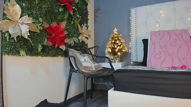 Julia_Martinez_'s cam snapshot