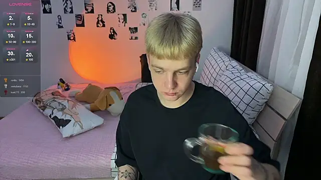 olivertasty2's cam snapshot