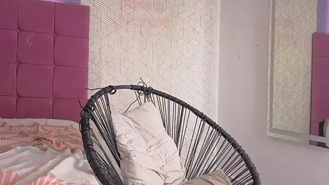 lily_and_wan's cam snapshot