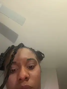 SpoilMyKittyWet's cam snapshot