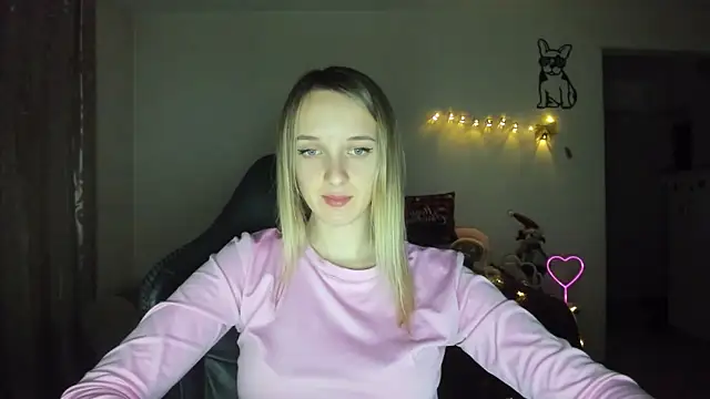 RouseReed's cam snapshot