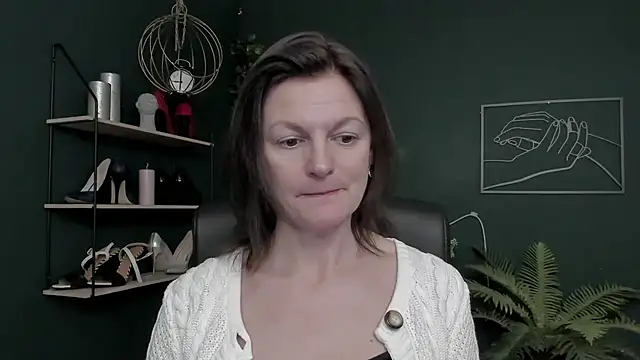 VivianWILD's cam snapshot